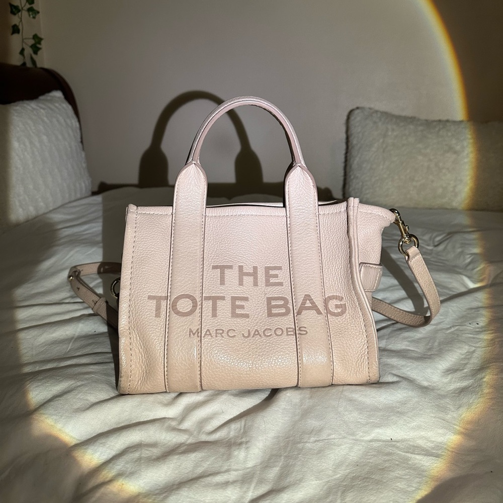 Marc Jacobs mini tote bag